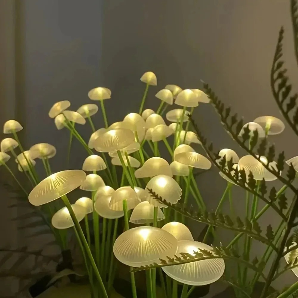 Luci Solari a LED a Forma di F - Outdoor Lighting Jellyfish recensione e prezzo