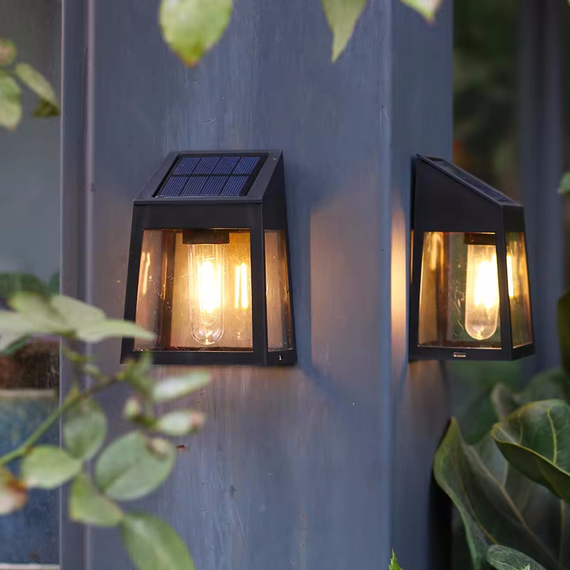 Lampada da parete solare per e - Outdoor Lighting Amazon recensione e prezzo